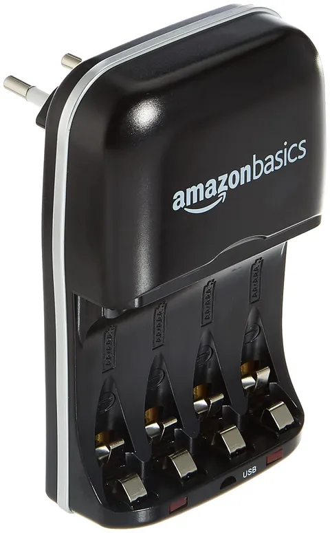Amazon Basics Batterieladegerät für NI-MH AA/AAA Akkus und USB Geräte